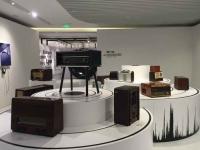 上海广播艺术展举行 古董收音机复刻往日时光