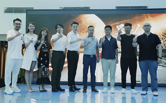 ��Ӱ����һ�����硷���ŷ������ھ�����