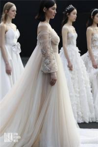 �ڴ�����ǰ�������Ե��к������š���GALIA LAHAV